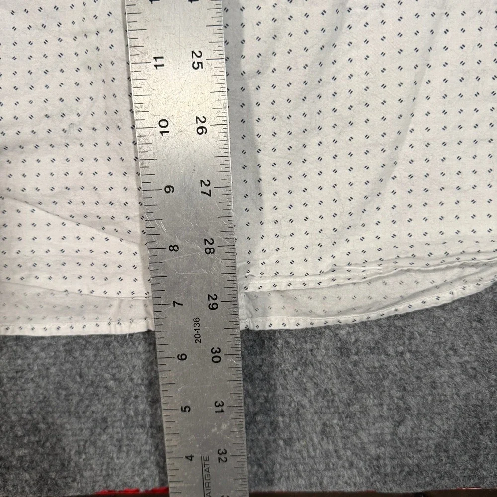 Banana Republic Mens XL Stretch Soft Wash Standard Fit Dotted SS Shirt White